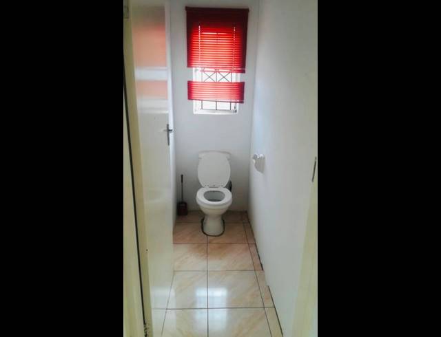 3 BEDROOM PROPERTY TO RENT IN BEVERLEY HILLS